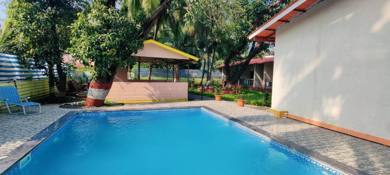 Hotel Happy Holiday Alibaug à Alībāg Extérieur photo